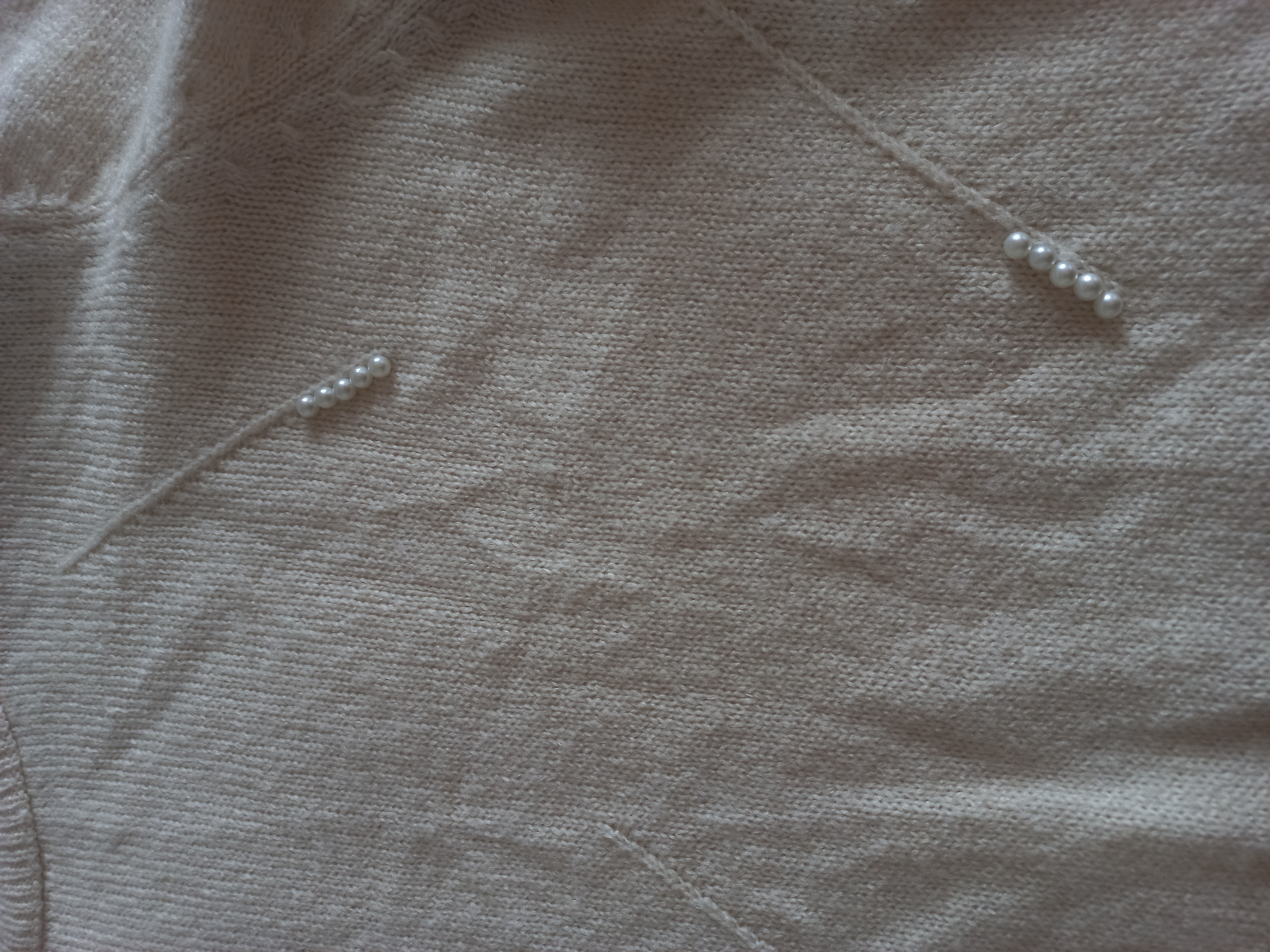 плетен џемпер со бисерни детали1